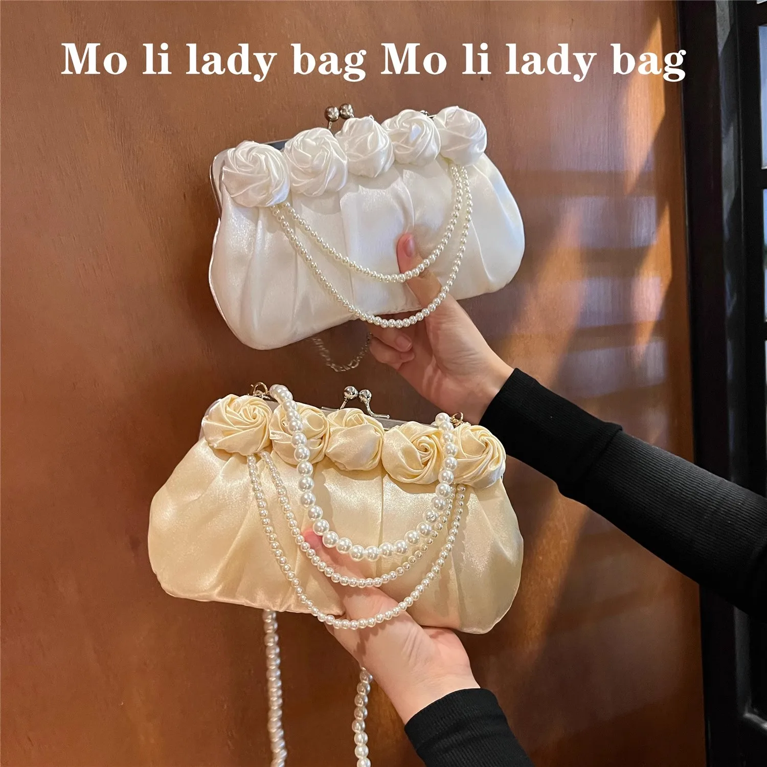 Solid Fashion Rose Floral Evening Bag Pearl Beading Handle Women's Handbag Wedding Party Clutch Purse Shoulder Crossbody Bag
Solid Fashion Rose Floral Evening Bag Pearl Beading Handle Women's Handbag Wedding Party Clutch Purse Shoulder Crossbody Bag