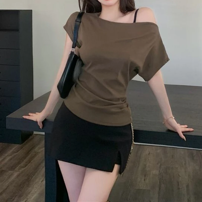 Sexy Off Shoulder Simplicity Short Tops Summer Short Sleeve Solid Slim High Street T Shirts Fashion Casual Trend Women Clothing
Sexy Off Shoulder Simplicity Short Tops Summer Short Sleeve Solid Slim High Street T Shirts Fashion Casual Trend Women Clothing