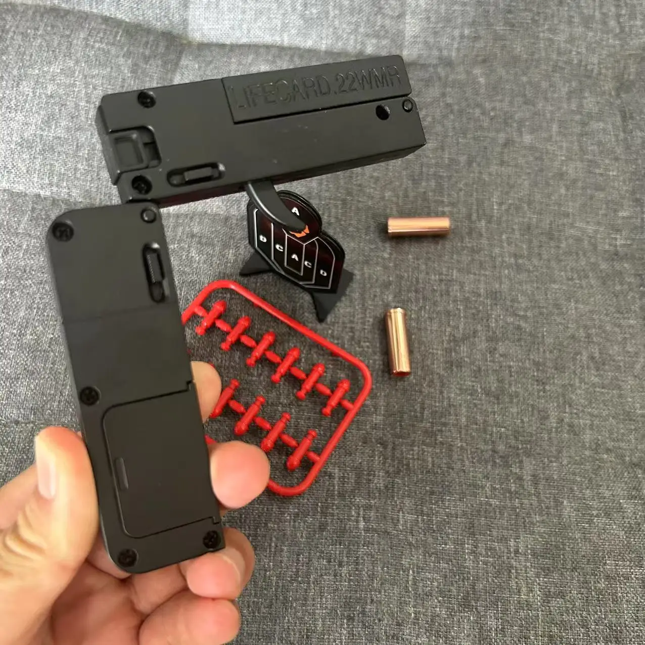 MGP LifeCard Folding Toy Pistol Handgun Toy Card Gun Soft Bullets Alloy Shooting Model For Adults Children Boys Birthday Gifts
MGP LifeCard Folding Toy Pistol Handgun Toy Card Gun Soft Bullets Alloy Shooting Model For Adults Children Boys Birthday Gifts