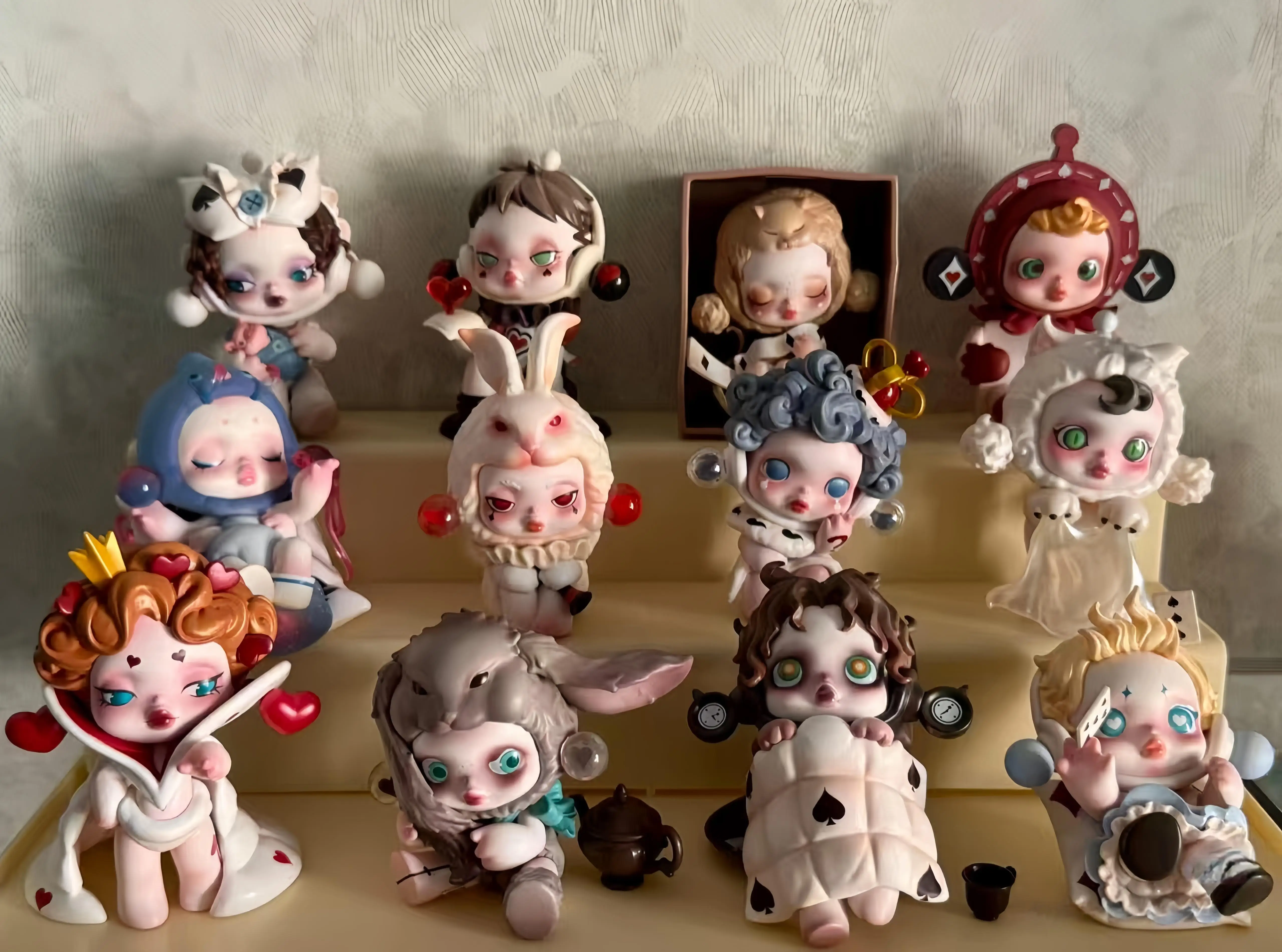 Аутентичная слепая коробка Popmart Skullpanda Wonderland Sp10, милая кукла ручной работы, модная игрушка, украшение, подарочный орнамент
Аутентичная слепая коробка Popmart Skullpanda Wonderland Sp10, милая кукла ручной работы, модная игрушка, украшение, подарочный орнамент