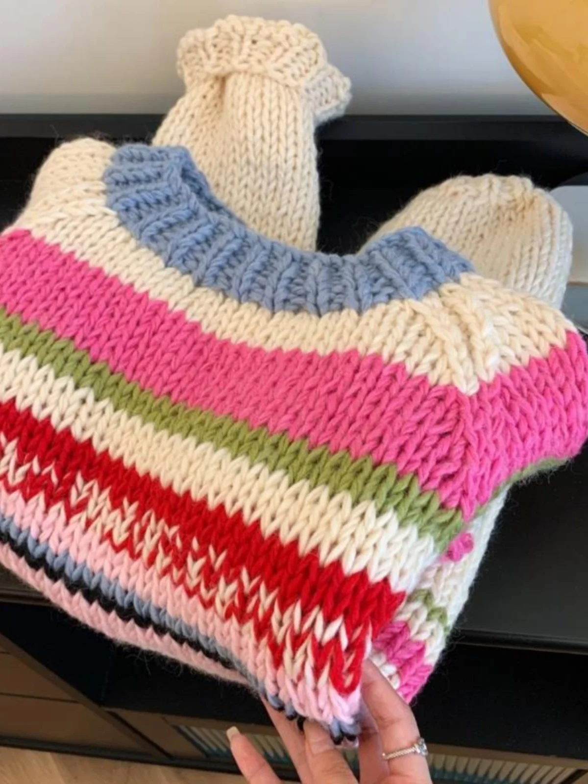 Retro Rainbow Stripes Women's Sweater Winter New Lazy Style Loose Knitted Top Sweet Style Oversize Long Sleeve round Neck
Retro Rainbow Stripes Women's Sweater Winter New Lazy Style Loose Knitted Top Sweet Style Oversize Long Sleeve round Neck