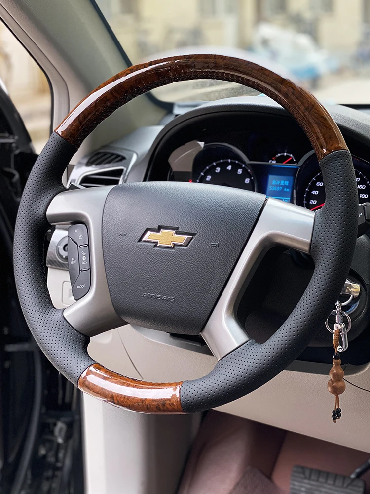 Подходит для ручных чехлов на руль Chevrolet Captiva и Epica, которые пришитые вручную.
Подходит для ручных чехлов на руль Chevrolet Captiva и Epica, которые пришитые вручную.