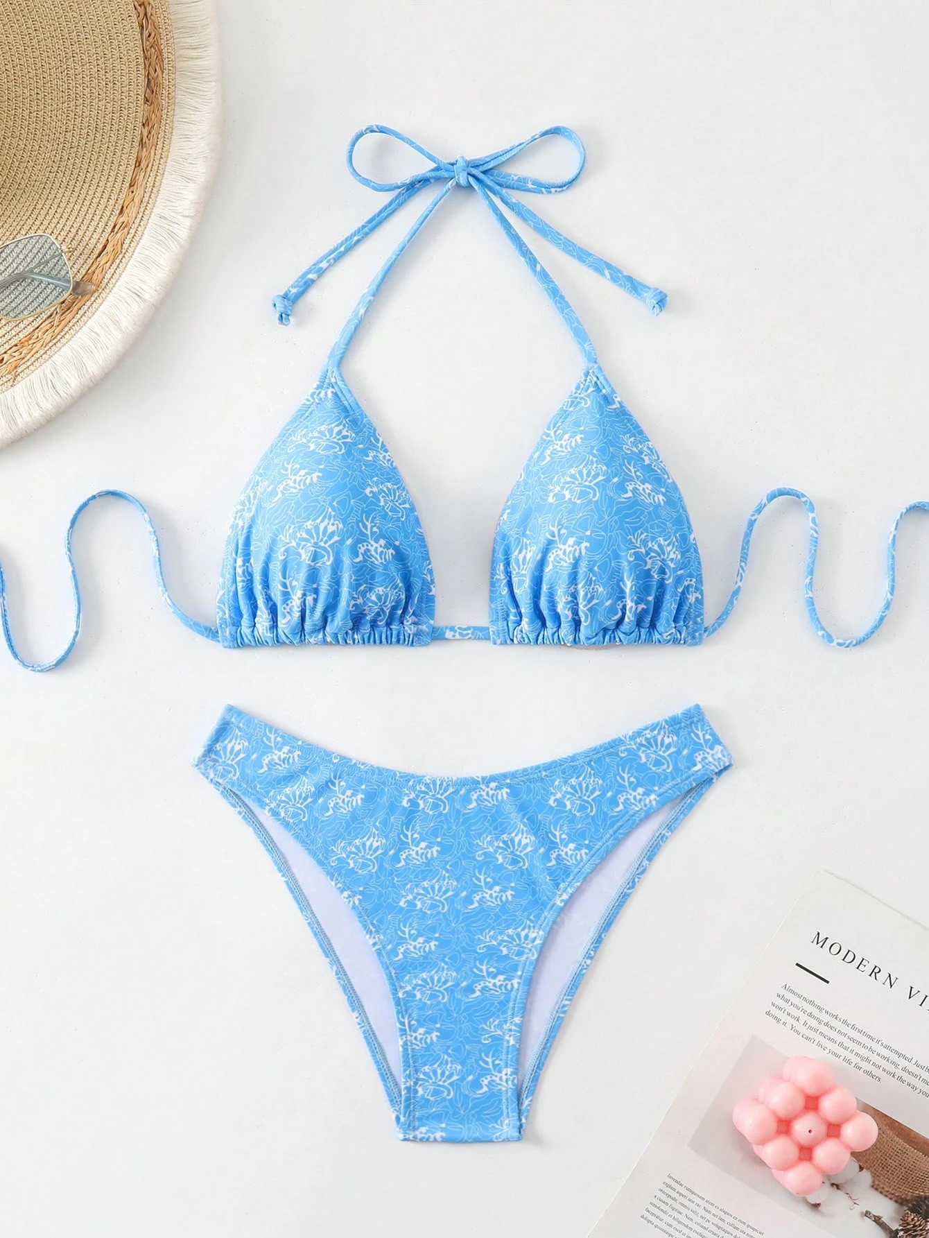 2025 solid color new ins style three-point sexy split swimsuit women's European and American beach vacation swimsuit bikini
2025 solid color new ins style three-point sexy split swimsuit women's European and American beach vacation swimsuit bikini