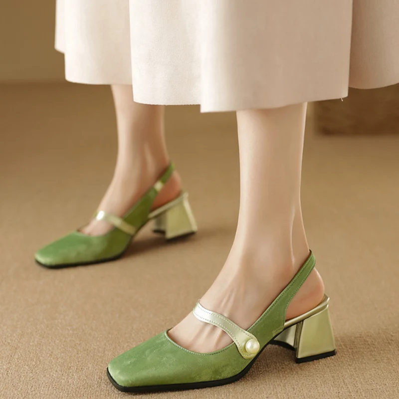 Большой размер 48 Женские атласные сандалии с квадратным носком для банкета и вечеринки с ремешком на спине 6 см, широкие туфли на массивном высоком каблуке с жемчужной пряжкой
Большой размер 48 Женские атласные сандалии с квадратным носком для банкета и вечеринки с ремешком на спине 6 см, широкие туфли на массивном высоком каблуке с жемчужной пряжкой