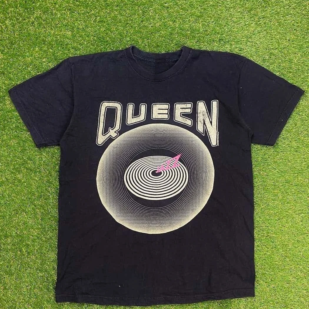 Dark Queen Queen Band Street Men Summer Leisure Sports Comfortable T-shirt Vintage American Super Cool Large Size Street Vintage
Dark Queen Queen Band Street Men Summer Leisure Sports Comfortable T-shirt Vintage American Super Cool Large Size Street Vintage