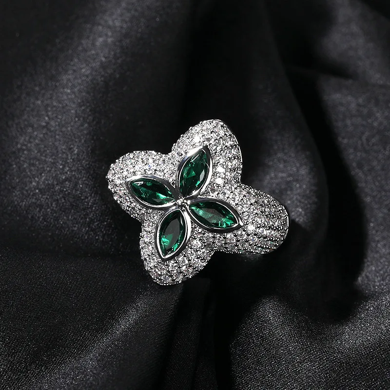 Clover Flower Rings Micro Paved Out Green Cubic Zirconia Punk Ring Hiphop Jewelry For Men Women Party Gift
Clover Flower Rings Micro Paved Out Green Cubic Zirconia Punk Ring Hiphop Jewelry For Men Women Party Gift