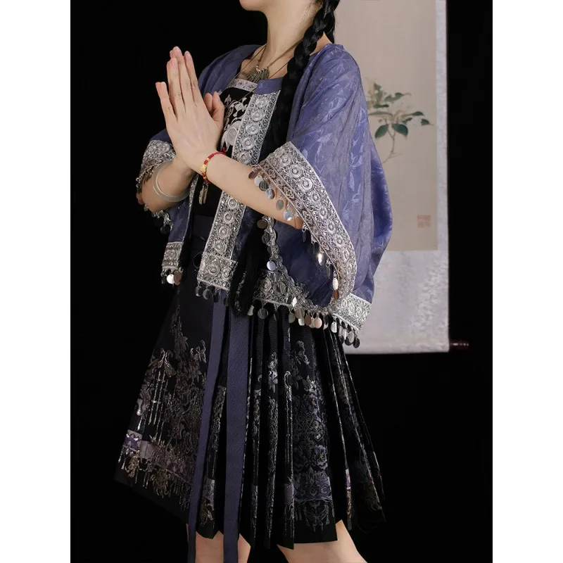 Ming-made short horse dress set Hanfu women's 2025 new summer thin
Ming-made short horse dress set Hanfu women's 2025 new summer thin
