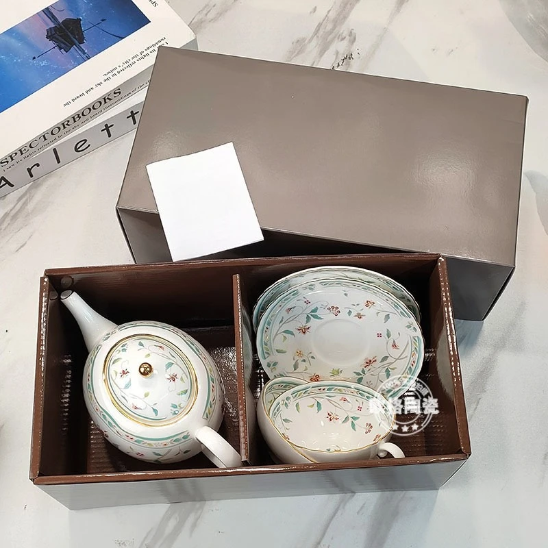 Stylish Retro Light Luxury Bone China Coffee Set Coffee Cup Saucer Afternoon Tea Cup Teapot Set Premium Tableware Home Use
Stylish Retro Light Luxury Bone China Coffee Set Coffee Cup Saucer Afternoon Tea Cup Teapot Set Premium Tableware Home Use