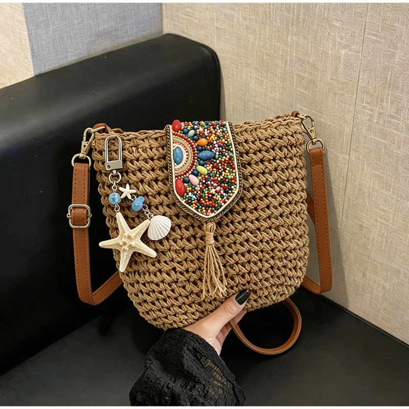 Ethnic Style Summer Woven Shoulder Bag Crossbody Bag Simple Straw Handbag with Starfish Pendant Bohemian Beach Vacation Purse
Ethnic Style Summer Woven Shoulder Bag Crossbody Bag Simple Straw Handbag with Starfish Pendant Bohemian Beach Vacation Purse