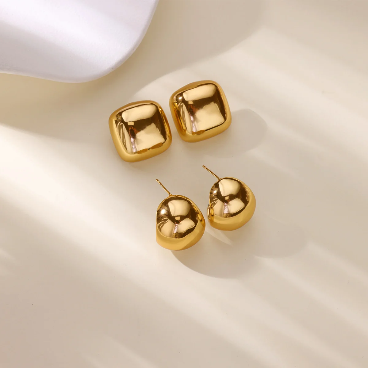 Classic Hoop Earrings for Women Girls Gold Color Chunky Stainless Steel Earrings 2025 Trend New in Minimalist Ear Jewelry aretes
Classic Hoop Earrings for Women Girls Gold Color Chunky Stainless Steel Earrings 2025 Trend New in Minimalist Ear Jewelry aretes