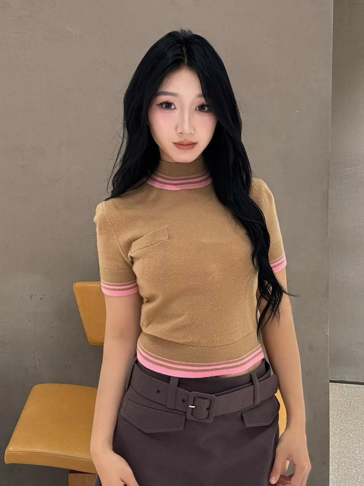 SelfSP Spring Summer 2026 Color Block Knitted T-Shirt Women's Fashionable Versatile Long Sleeve Short Length Wool Blend Cardigan
SelfSP Spring Summer 2026 Color Block Knitted T-Shirt Women's Fashionable Versatile Long Sleeve Short Length Wool Blend Cardigan