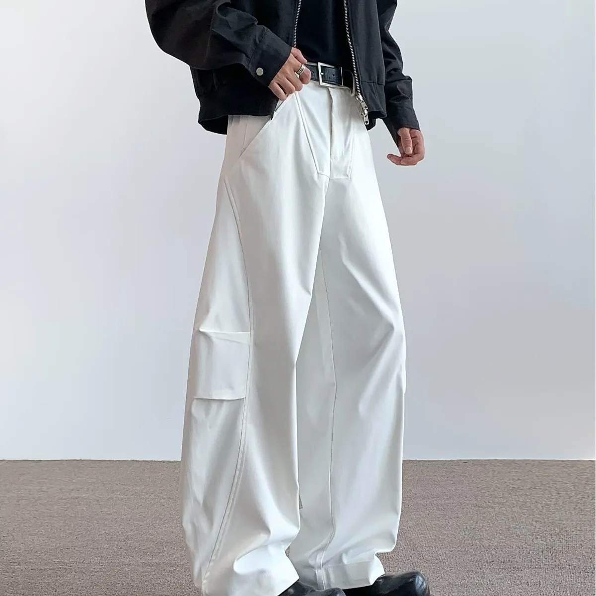 American Sle Knife Casual Pants Men's Wide Leg Floor Length Trousers Cleanfit White Drapey Loose Fit Workwear
American Sle Knife Casual Pants Men's Wide Leg Floor Length Trousers Cleanfit White Drapey Loose Fit Workwear