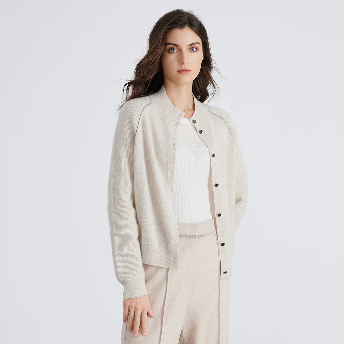 BC877 Single breasted thread mid-collar solid color long sleeve cashmere cardigan for women
BC877 Single breasted thread mid-collar solid color long sleeve cashmere cardigan for women