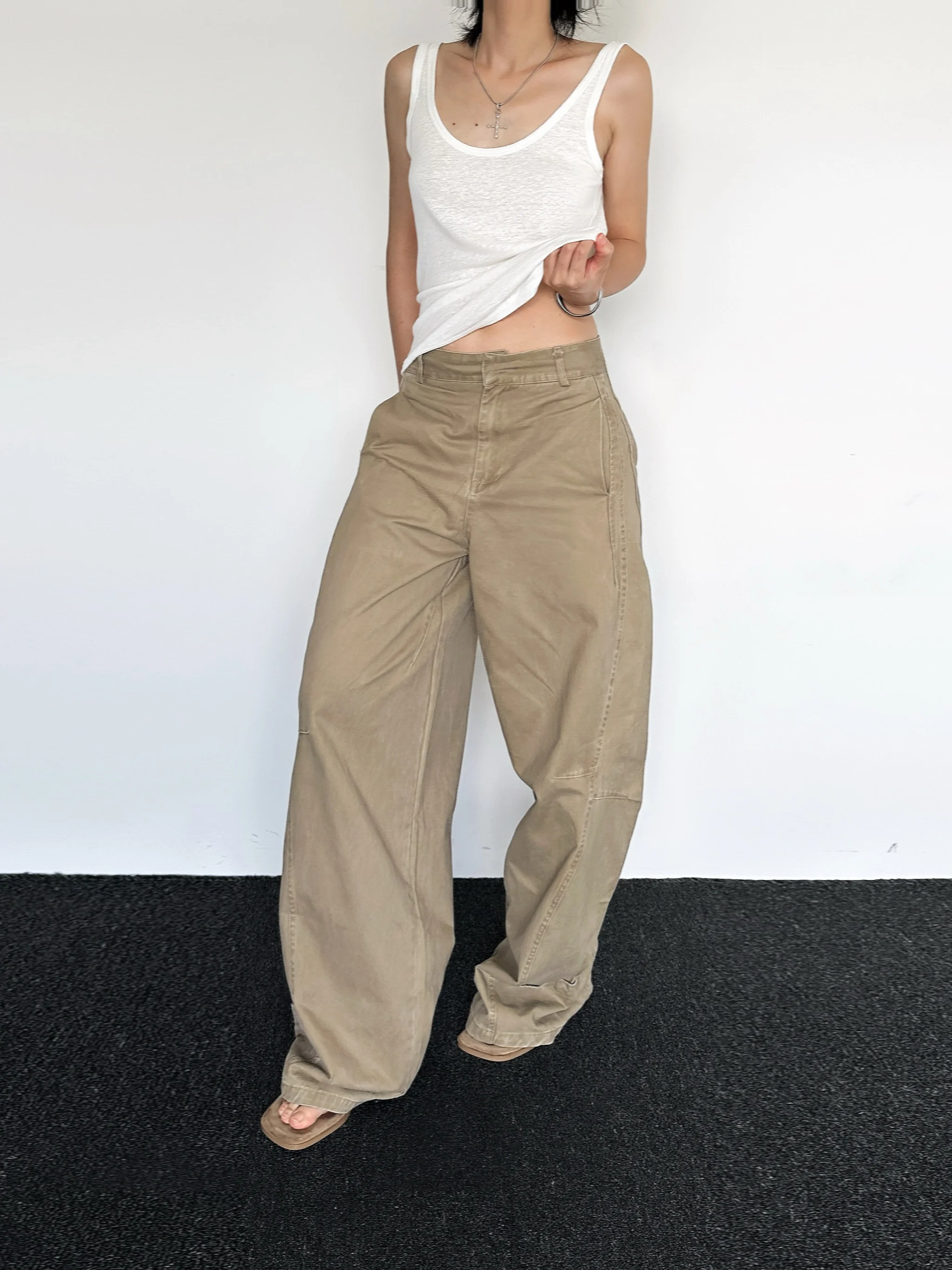 Американские ретро-брюки для работы в повседневном стиле, свободные прямые брюки с широкими штанинами, брюки-силуэт с изогнутым кроем, женские повседневные хлопковые брюки
Американские ретро-брюки для работы в повседневном стиле, свободные прямые брюки с широкими штанинами, брюки-силуэт с изогнутым кроем, женские повседневные хлопковые брюки