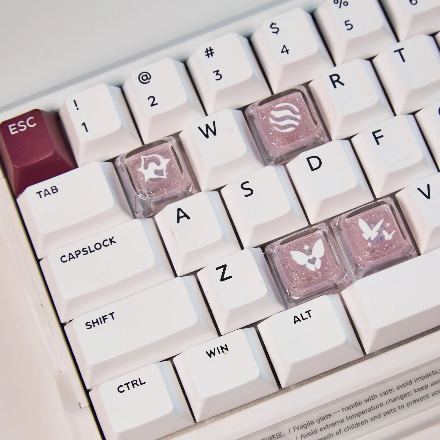 Transparent Custom PC Keycaps (Butterfly/Jetwind Design), DIY Replacement for Cherry MX Mechanical Keyboards
Transparent Custom PC Keycaps (Butterfly/Jetwind Design), DIY Replacement for Cherry MX Mechanical Keyboards