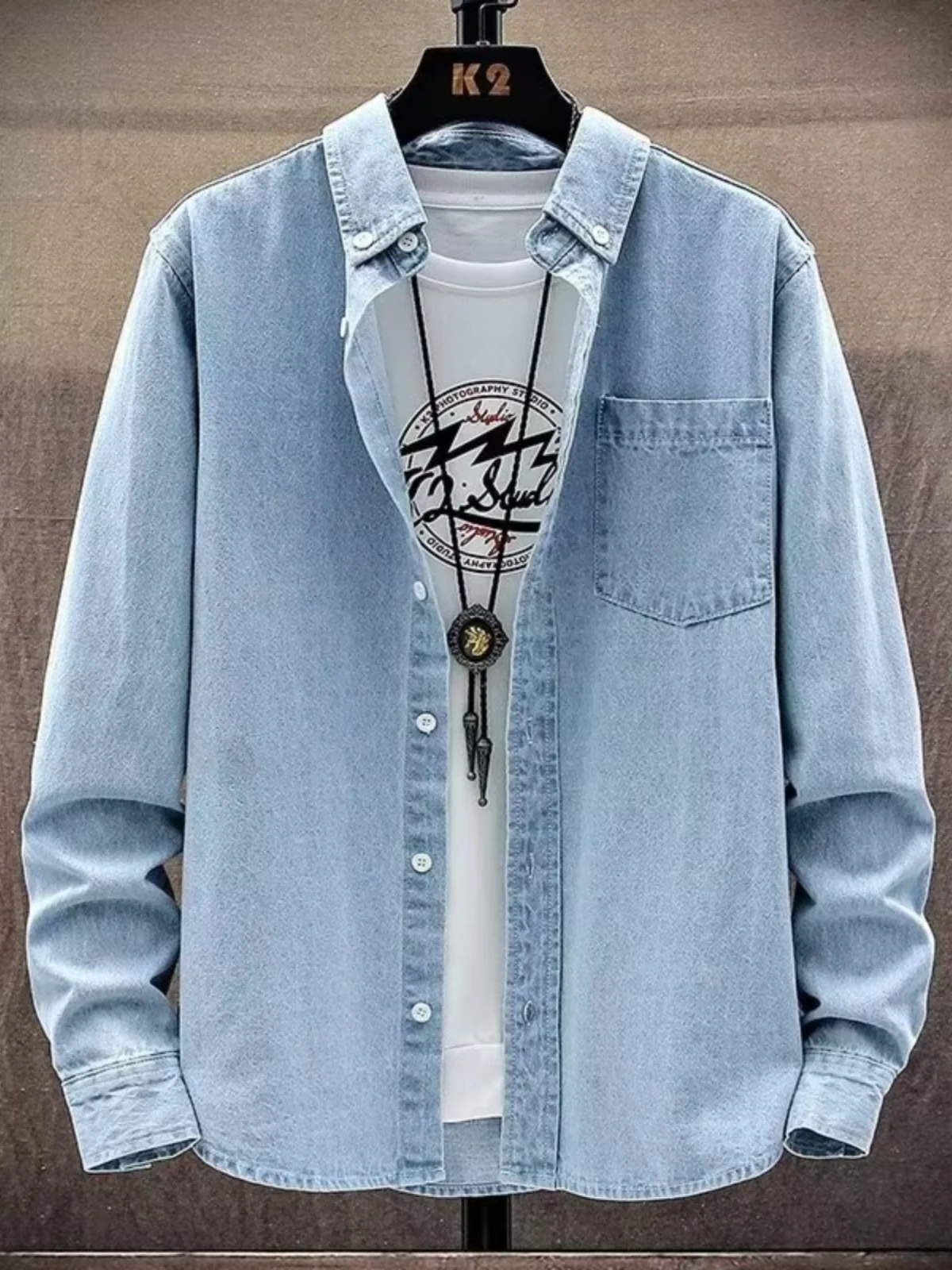 Retro Japanese Style Men's Long Sleeve Denim Shirt Spring Autumn Loose Casual Workwear Washed out Fashion Outerwear
Retro Japanese Style Men's Long Sleeve Denim Shirt Spring Autumn Loose Casual Workwear Washed out Fashion Outerwear