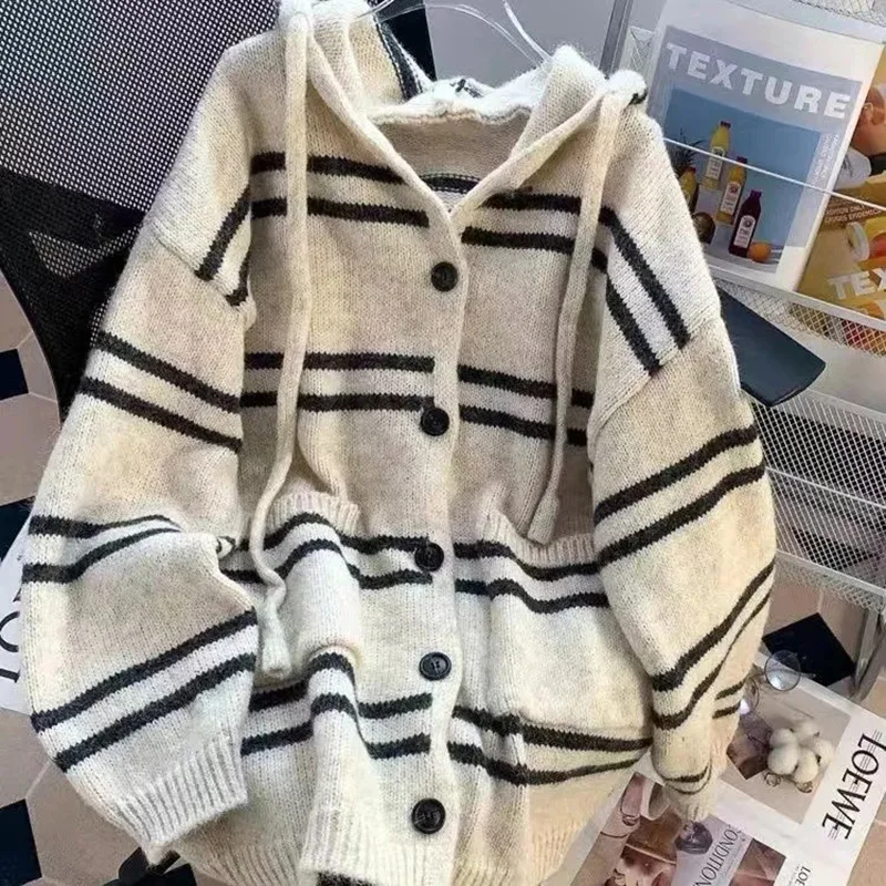 Striped Knit Sewater Women Loose Lazy Single-Breaster Hooded Cardigan Fashion Casual Fall Winter Pretty Style Patchwork Jacket
Striped Knit Sewater Women Loose Lazy Single-Breaster Hooded Cardigan Fashion Casual Fall Winter Pretty Style Patchwork Jacket