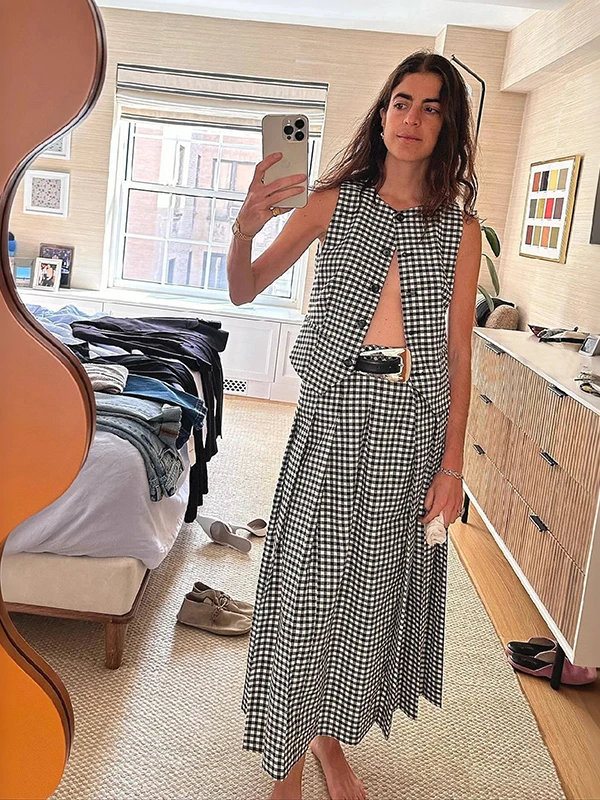 Maiden Cut 2026 Spring Summer New Artistic Style Black White Plaid 3D Tailored Vest Skirt Set Women's Fashion Ensemble
Maiden Cut 2026 Spring Summer New Artistic Style Black White Plaid 3D Tailored Vest Skirt Set Women's Fashion Ensemble