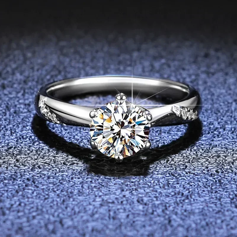 Platinum PT950 Moissanite Diamond Rings for Women Wedding Proposal Ring Psychic Six Claw Jewelry Multi-size Available
Platinum PT950 Moissanite Diamond Rings for Women Wedding Proposal Ring Psychic Six Claw Jewelry Multi-size Available