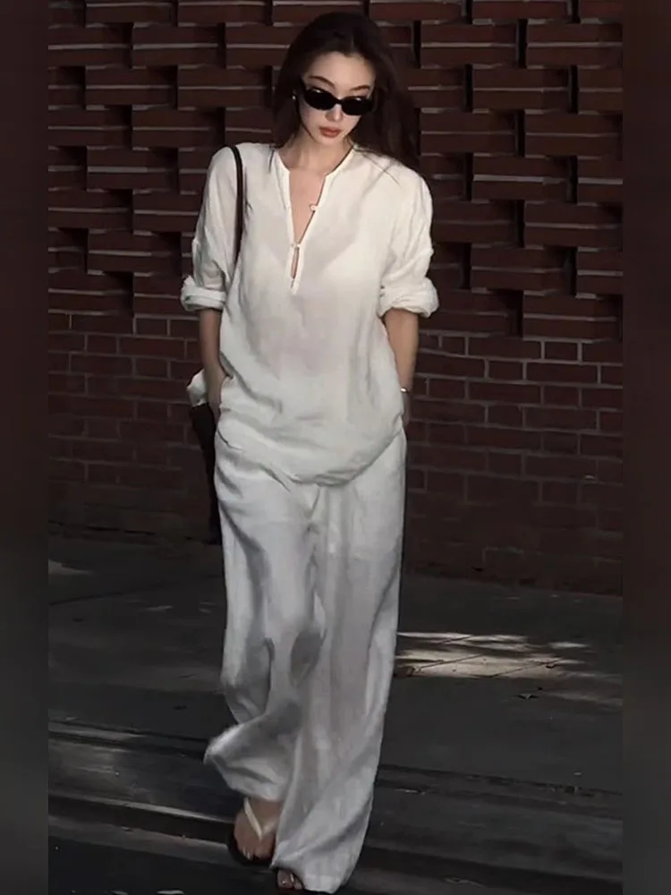 Chic Autumnal Two-Piece Set with Wide-Leg Pants And Long-Sve White irt for Women Ele mat Faion Ensemble
Chic Autumnal Two-Piece Set with Wide-Leg Pants And Long-Sve White irt for Women Ele mat Faion Ensemble