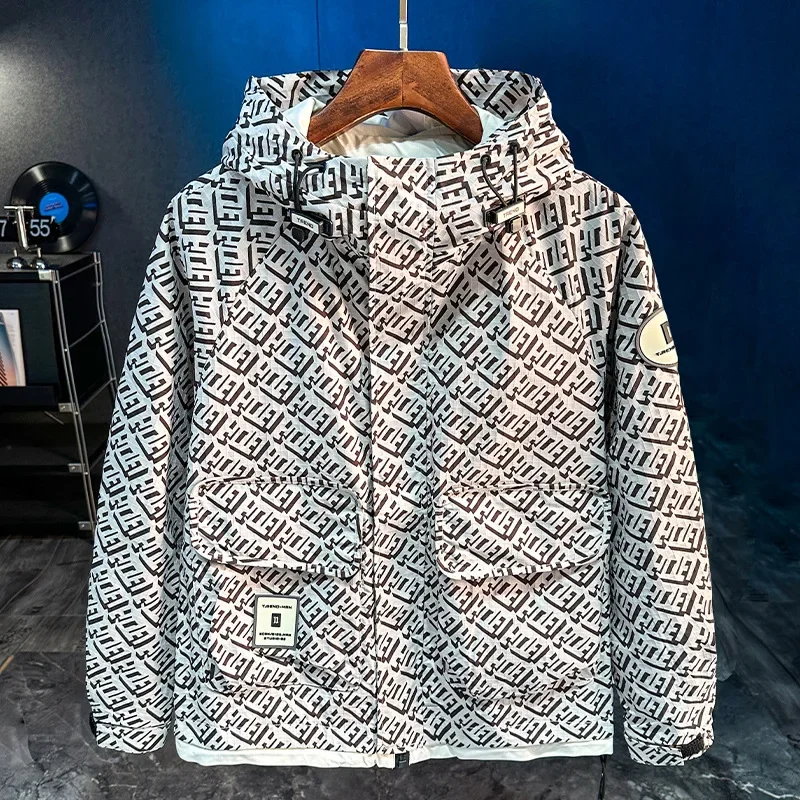 Autumn hooded jacket men's fashion high-end printing design overalls clothes keep warm and cold protection in winter outerwear
Autumn hooded jacket men's fashion high-end printing design overalls clothes keep warm and cold protection in winter outerwear