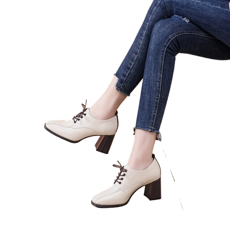 2025 Spring and Autumn New High Heels Women's Pumps British Style Thick Heels Fashion Lace-up Deep Mouth Small Leather Shoes
2025 Spring and Autumn New High Heels Women's Pumps British Style Thick Heels Fashion Lace-up Deep Mouth Small Leather Shoes
