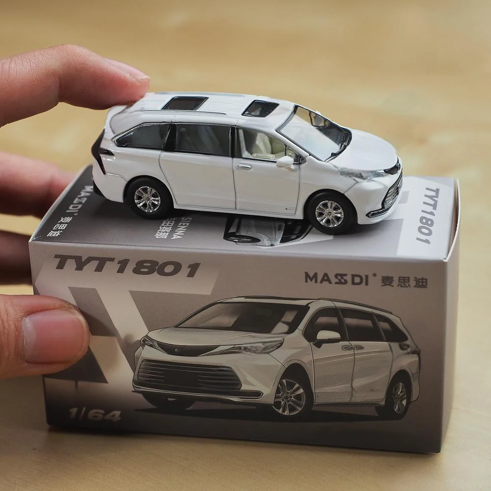 1:64 Sienna MPV Alloy Car Diecasts & Toy Vehicles Car Model Miniature Scale Model Car For Children
1:64 Sienna MPV Alloy Car Diecasts & Toy Vehicles Car Model Miniature Scale Model Car For Children