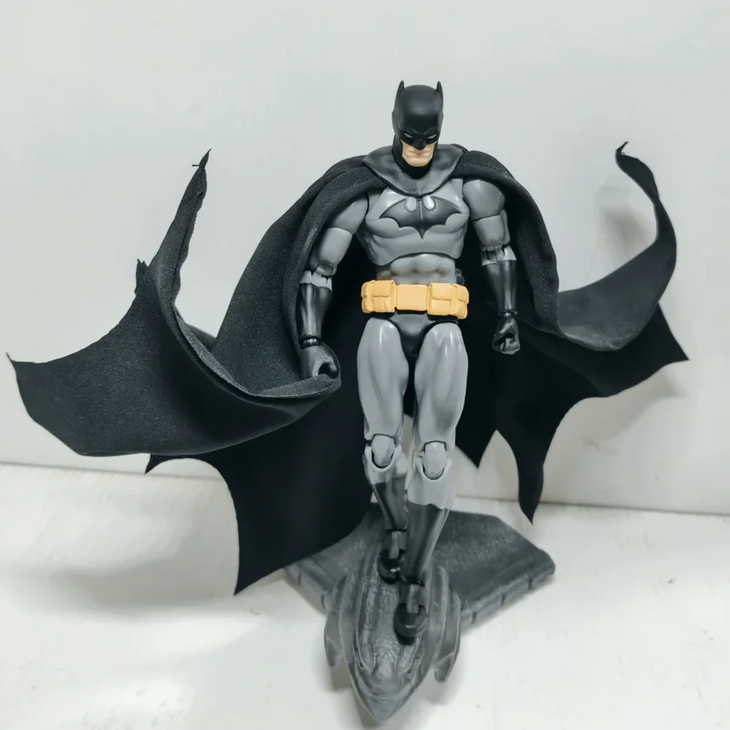 Mafex126 Limited Batman Edition, экшн-фигурка, персонаж Bjd, модель игрушки, локальное украшение для рабочего стола для любителей аниме
Mafex126 Limited Batman Edition, экшн-фигурка, персонаж Bjd, модель игрушки, локальное украшение для рабочего стола для любителей аниме