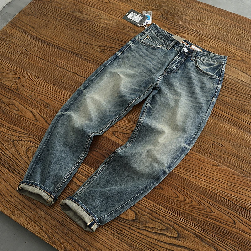 Удобные прямые мужские джинсовые джинсы в стиле ретро, красный край, прочный, модный, повседневный, весенний сезон
Удобные прямые мужские джинсовые джинсы в стиле ретро, красный край, прочный, модный, повседневный, весенний сезон