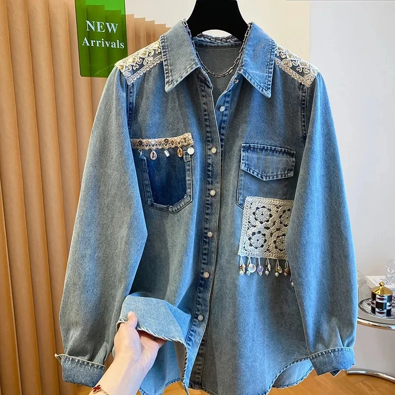 Ladies New Denim Shirt Loose Joker Unique Lace Epaulettes Stitching Shirt Coat Denim Shirt Coat Single-Breasted Lapel Coat
Ladies New Denim Shirt Loose Joker Unique Lace Epaulettes Stitching Shirt Coat Denim Shirt Coat Single-Breasted Lapel Coat