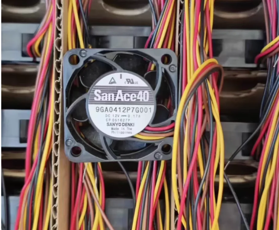 SANYO DENKI 9GA0412P7G001 DC 12 В 0,17 А 40x40x15 мм 4-проводной охлаждающий вентилятор для сервера
SANYO DENKI 9GA0412P7G001 DC 12 В 0,17 А 40x40x15 мм 4-проводной охлаждающий вентилятор для сервера