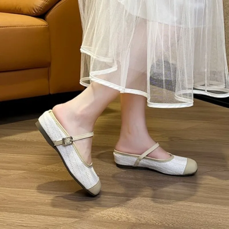 Women's Summer Outdoor Slippers Comfortable Lazy Walking Shoes Square Head Shape
Women's Summer Outdoor Slippers Comfortable Lazy Walking Shoes Square Head Shape