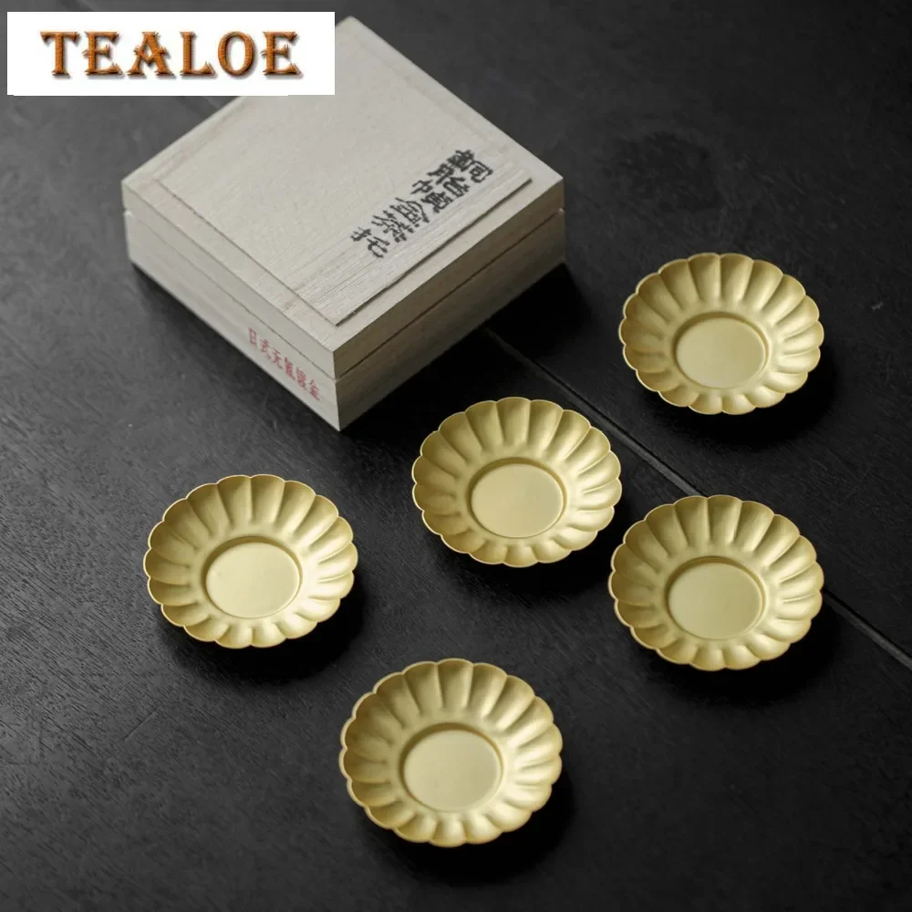 5pc/lot Handmade Brass Petal Coaster Japanese for Coffee Cup Household Heat Insulation Placemats Tieguanyin Teaset Wood Gift Box
5pc/lot Handmade Brass Petal Coaster Japanese for Coffee Cup Household Heat Insulation Placemats Tieguanyin Teaset Wood Gift Box