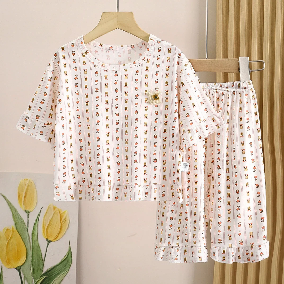 Girls Summer Thin Breathable Sweet Pajamas Half Sleeve Cartoon Floral Print Clothing Set Sleepwear Children's Casual Homewear
Girls Summer Thin Breathable Sweet Pajamas Half Sleeve Cartoon Floral Print Clothing Set Sleepwear Children's Casual Homewear