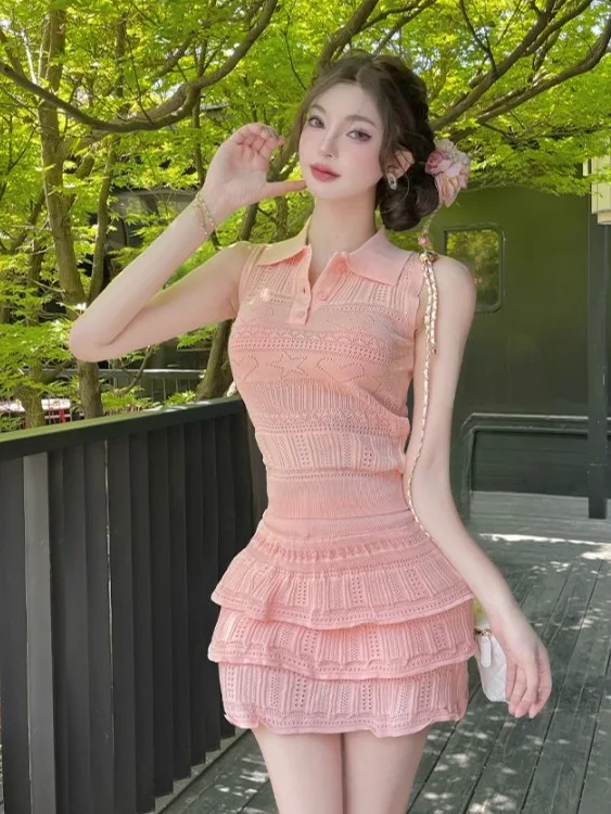 Design Sensation Sweet And Spicy Two-Piece Set Short Skirt Hollow Knitted Top Cake Design Summer New Arrival Women's Fashion
Design Sensation Sweet And Spicy Two-Piece Set Short Skirt Hollow Knitted Top Cake Design Summer New Arrival Women's Fashion