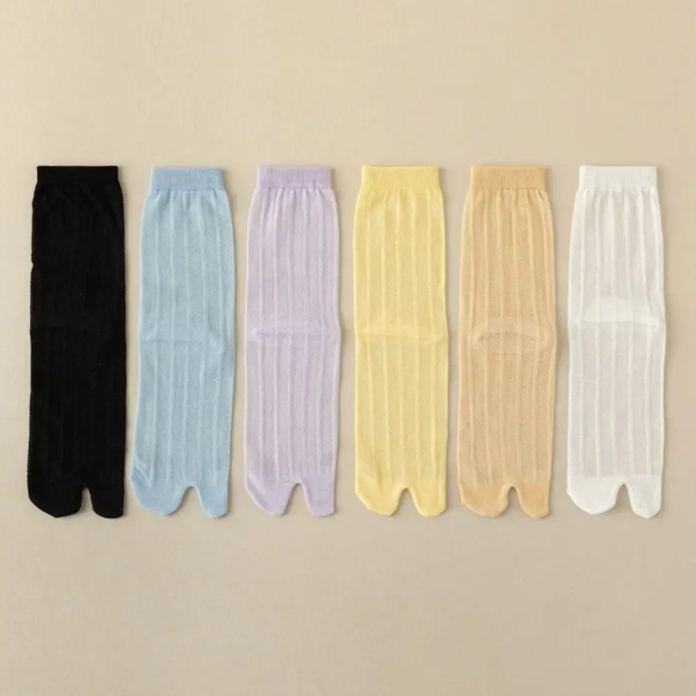 Solid Color Sweet Two Toe Socks Breathable Simple Split Toe Tube Socks Women Hosiery Mid-calf Mesh Socks Women
Solid Color Sweet Two Toe Socks Breathable Simple Split Toe Tube Socks Women Hosiery Mid-calf Mesh Socks Women