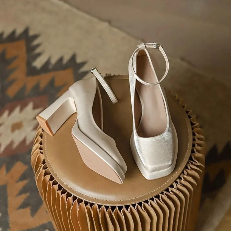 Suede Women's High Heels Chunky Heel Womens Mary Jane Shoes Square Toe Fashion Wedding Shoes Buckle Women Shoes Zapatos De Mujer
Suede Women's High Heels Chunky Heel Womens Mary Jane Shoes Square Toe Fashion Wedding Shoes Buckle Women Shoes Zapatos De Mujer