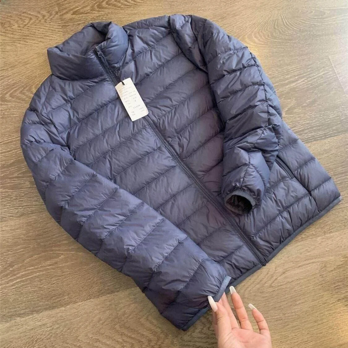 Lightweight Padded Cotton Jacket Hooded Stand Collar Quilted Spring Autumn Winter Outerwear Slim Fit Long Sleeve Men's Coat
Lightweight Padded Cotton Jacket Hooded Stand Collar Quilted Spring Autumn Winter Outerwear Slim Fit Long Sleeve Men's Coat