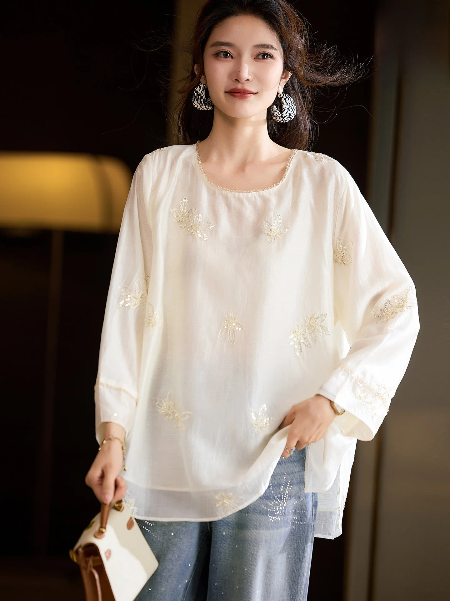 Elegant Embroidered White Chiffon Shirt Women's Spring 2026 New Style Large Size European Style Shirt Breathable Skin-Friendly
Elegant Embroidered White Chiffon Shirt Women's Spring 2026 New Style Large Size European Style Shirt Breathable Skin-Friendly