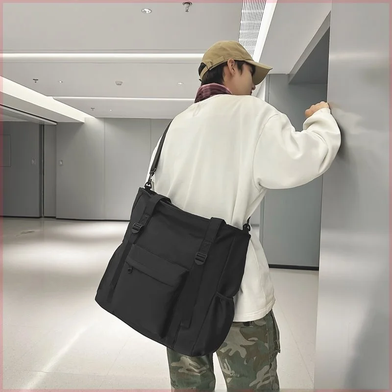 New 2024 Faionable Waterproof Nylon oulder Bag Large Capaci Travel Bag Tote Handbag Lightweight Travel Gear for Youth
New 2024 Faionable Waterproof Nylon oulder Bag Large Capaci Travel Bag Tote Handbag Lightweight Travel Gear for Youth