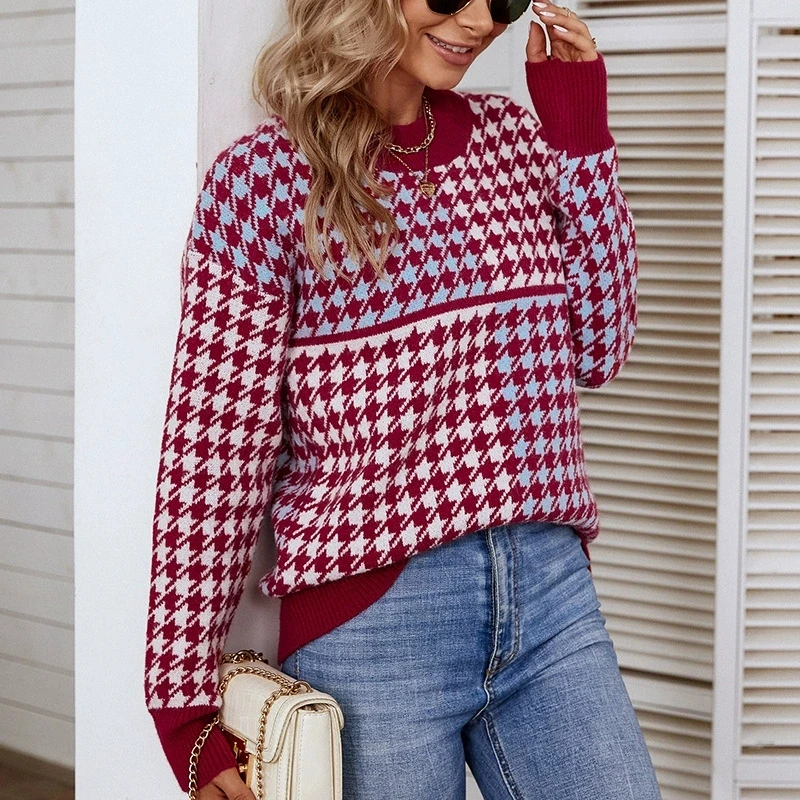 Autumn and winter knitted sweater with contrasting colors, elegant and fashionable houndstooth pullover sweater for women
Autumn and winter knitted sweater with contrasting colors, elegant and fashionable houndstooth pullover sweater for women
