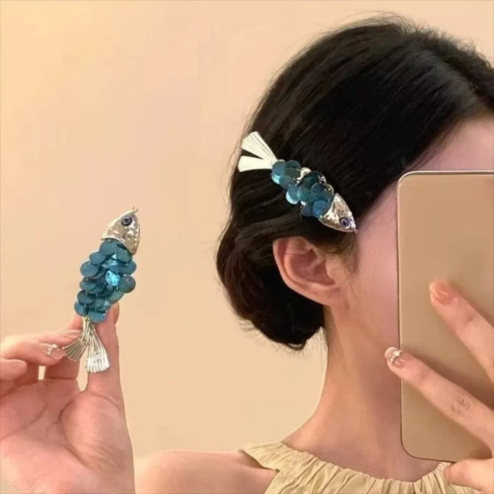 Traditional Fish-shaped Hair Clip Faux Seashell Tassels Elegant Side Hairpin Vintage Carp Year After Year Bangs Clip Festive
Traditional Fish-shaped Hair Clip Faux Seashell Tassels Elegant Side Hairpin Vintage Carp Year After Year Bangs Clip Festive