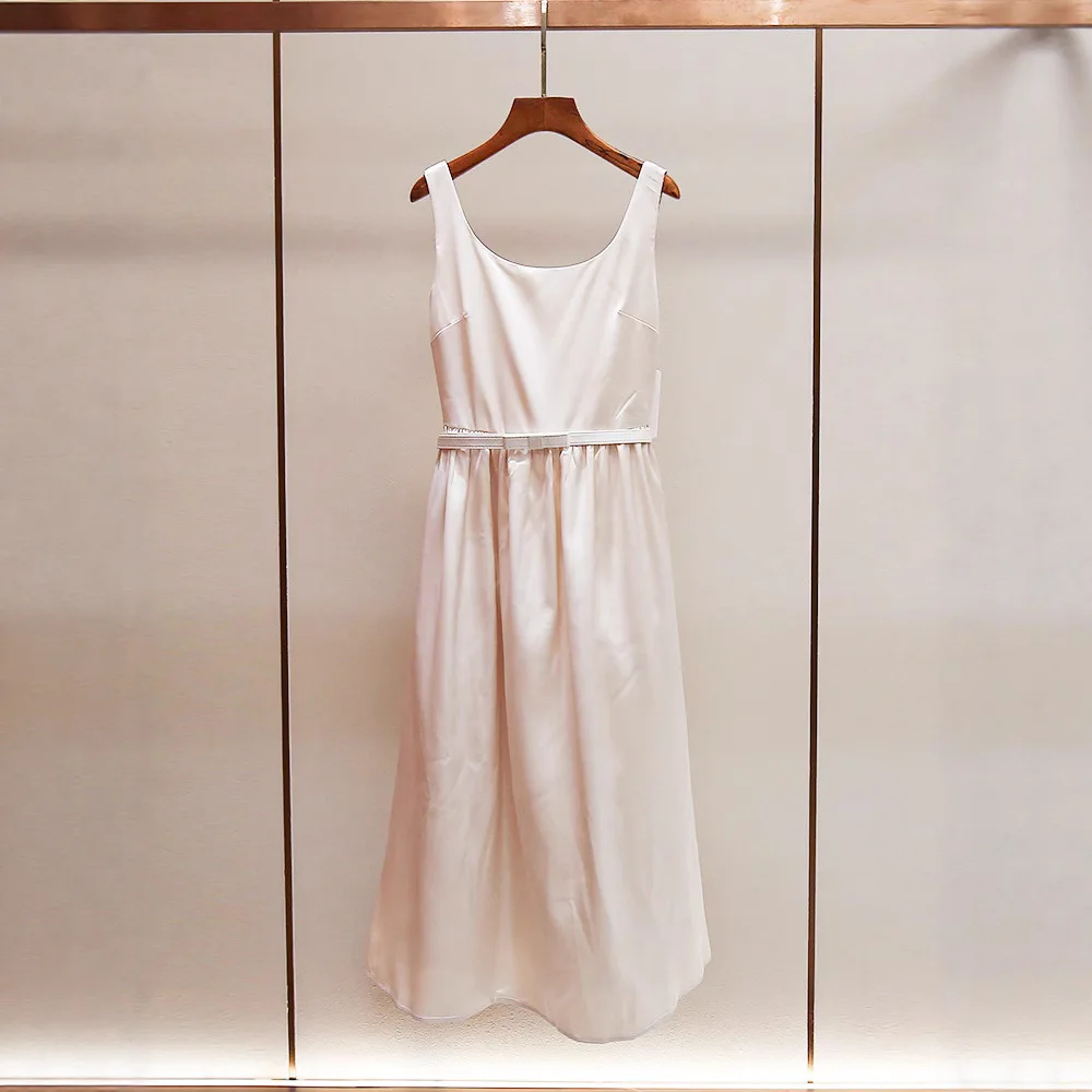 Summer New Style Elegant Ladylike Knot Waist Belt A-Line Backless Long Strapless Dress Women Commute Style Polyeste...
Summer New Style Elegant Ladylike Knot Waist Belt A-Line Backless Long Strapless Dress Women Commute Style Polyeste...