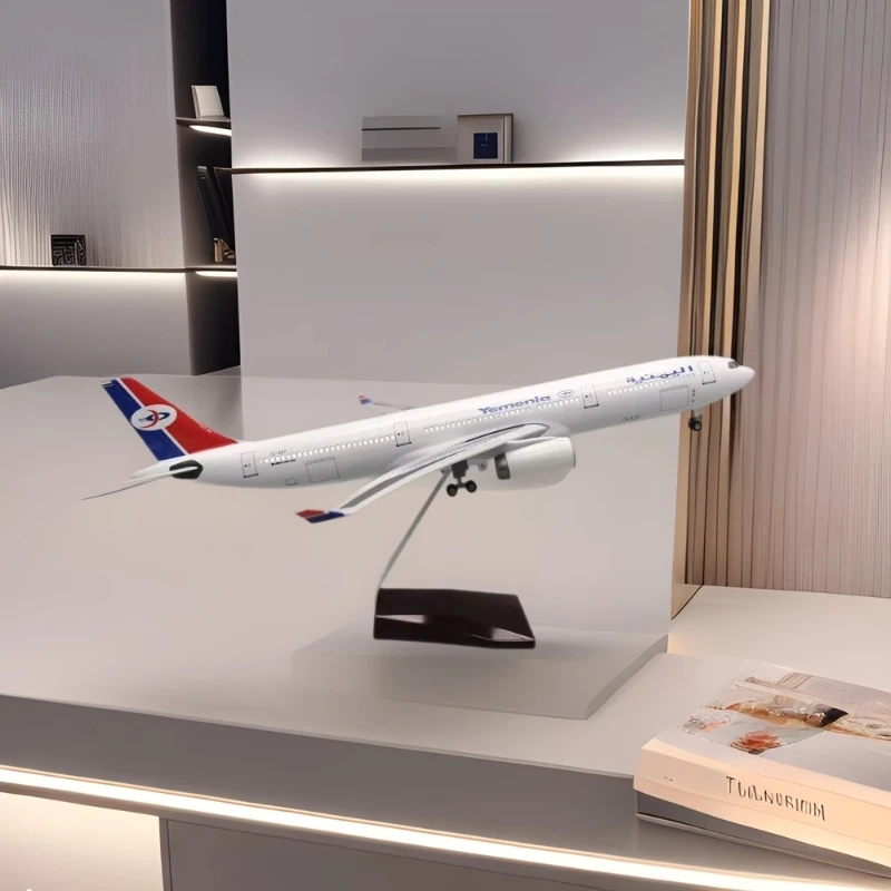 47cm Plane Model Yemen Airways A330 Airplane For Boys Diecast Airplanes Resin Plastic Assembly Aircraft With Light Home decor
47cm Plane Model Yemen Airways A330 Airplane For Boys Diecast Airplanes Resin Plastic Assembly Aircraft With Light Home decor