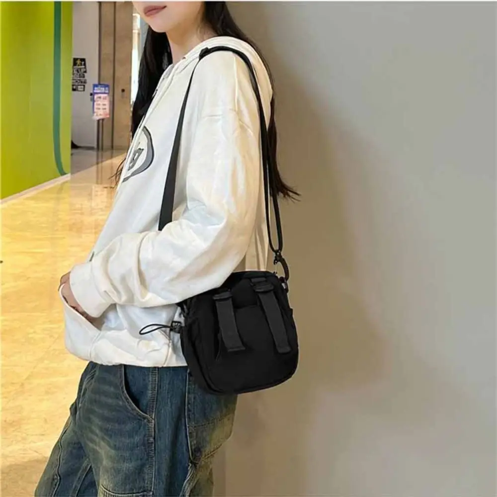 Umbrella Storage Pocket Water Bottle Carrier Bag Contrast Color Front Pocket Water Bottle Holder Shoulder Strap
Umbrella Storage Pocket Water Bottle Carrier Bag Contrast Color Front Pocket Water Bottle Holder Shoulder Strap