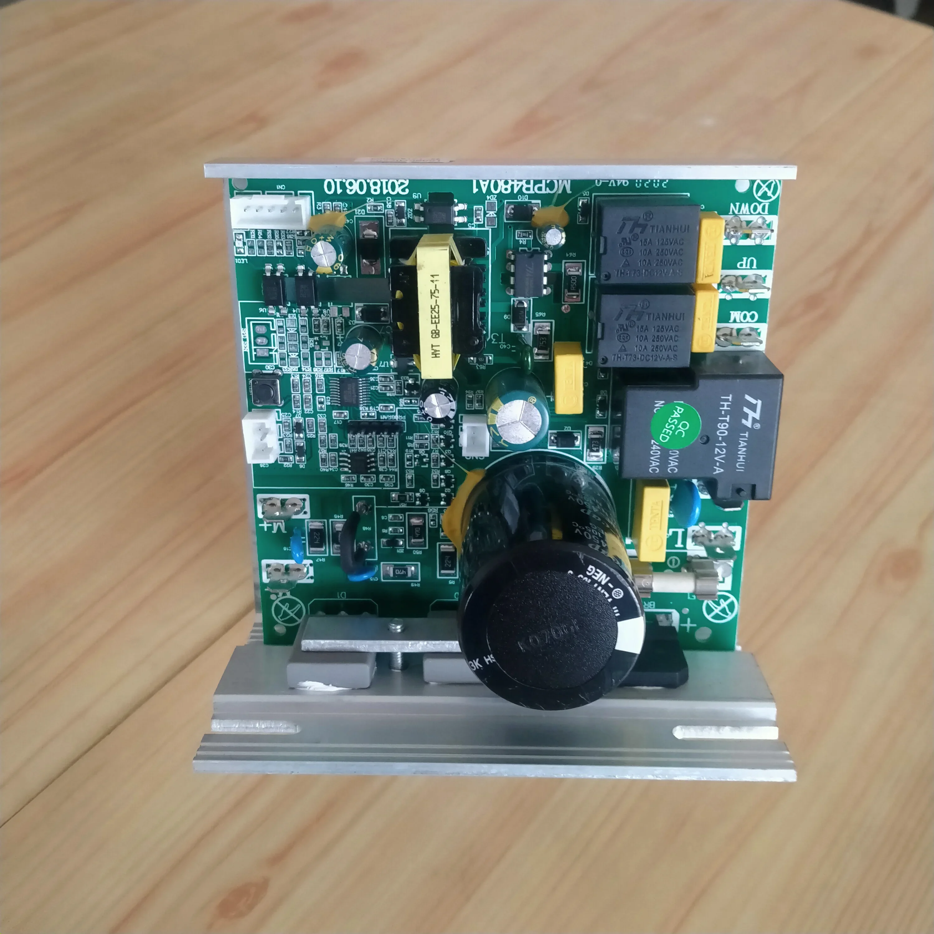 Original Jianpu Sanhe Turquoise Treadmill 5068DS/S900DS main board circuit board, circuit board, lower control board
Original Jianpu Sanhe Turquoise Treadmill 5068DS/S900DS main board circuit board, circuit board, lower control board
