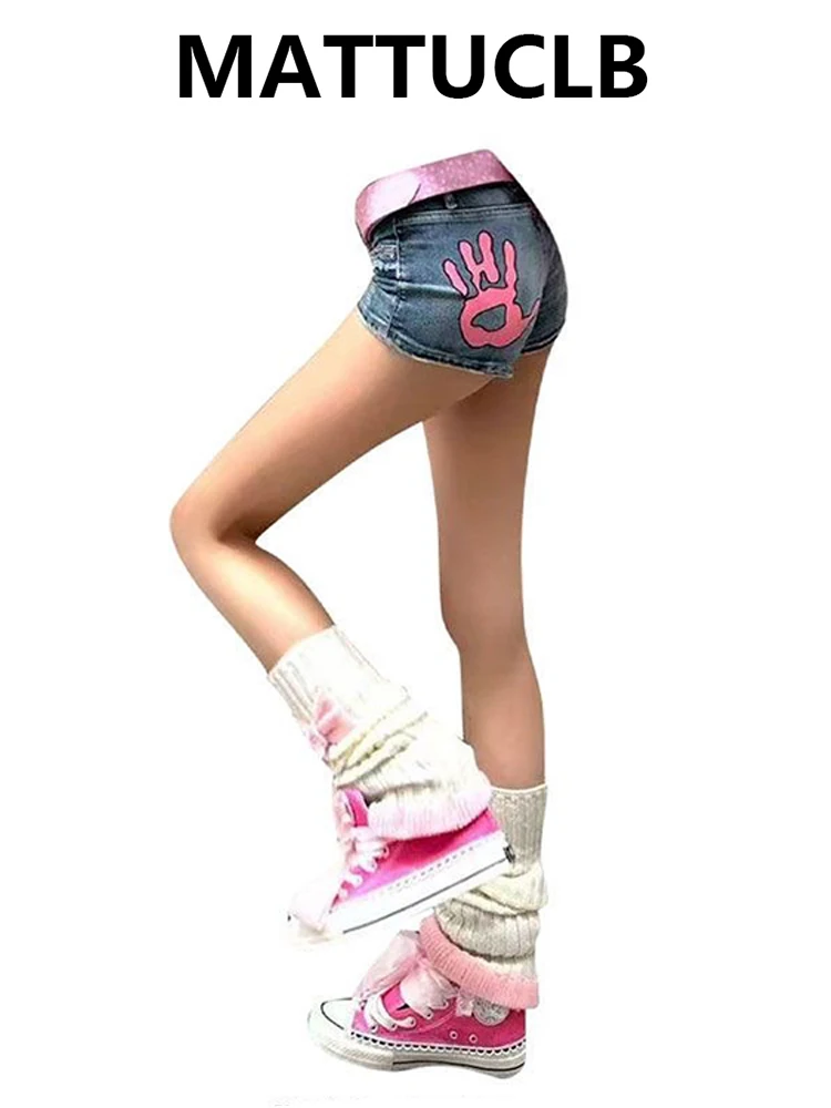 Женские джинсовые шорты Kpop с низкой посадкой Abi Y2K 2000-х годов Harajuku High Street Jeans Горячие брюки Coquette Gyaru Design Korean Fashion Tide
Женские джинсовые шорты Kpop с низкой посадкой Abi Y2K 2000-х годов Harajuku High Street Jeans Горячие брюки Coquette Gyaru Design Korean Fashion Tide