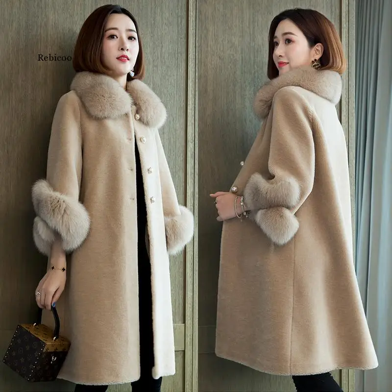 Winter imitation lamb hair women's coat in the long imitation fox hair collar cut wool grain loose large size wool fur coat
Winter imitation lamb hair women's coat in the long imitation fox hair collar cut wool grain loose large size wool fur coat