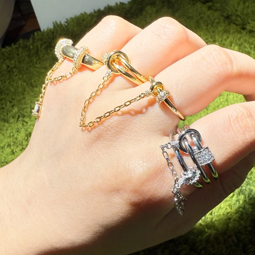 2025 New Gold Color Micro Pave Bling Cz Ring Tassel Chain Link Band Finger Jewelry for Women
2025 New Gold Color Micro Pave Bling Cz Ring Tassel Chain Link Band Finger Jewelry for Women