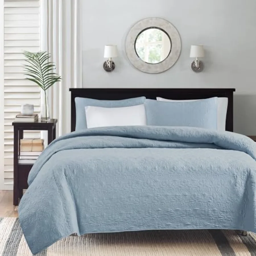 Quebec 3-Piece Quilted King Coverlet Set - Dusty Pale Blue Floral Pattern - King/Cal King Bed - Ideal For Warm Climate Room Dec
Quebec 3-Piece Quilted King Coverlet Set - Dusty Pale Blue Floral Pattern - King/Cal King Bed - Ideal For Warm Climate Room Dec